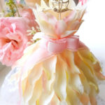 ミニトルソー　ウェディングドレスを花びらで　作り方は簡単❣　